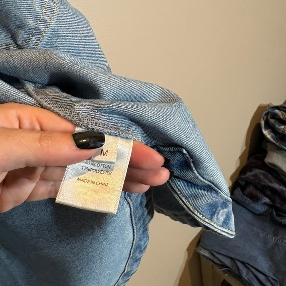 Classic Blue Denim Jacket - Chest Pockets - Picture 2 of 2